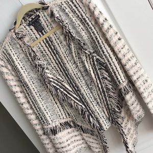 Cropped tweed jacket